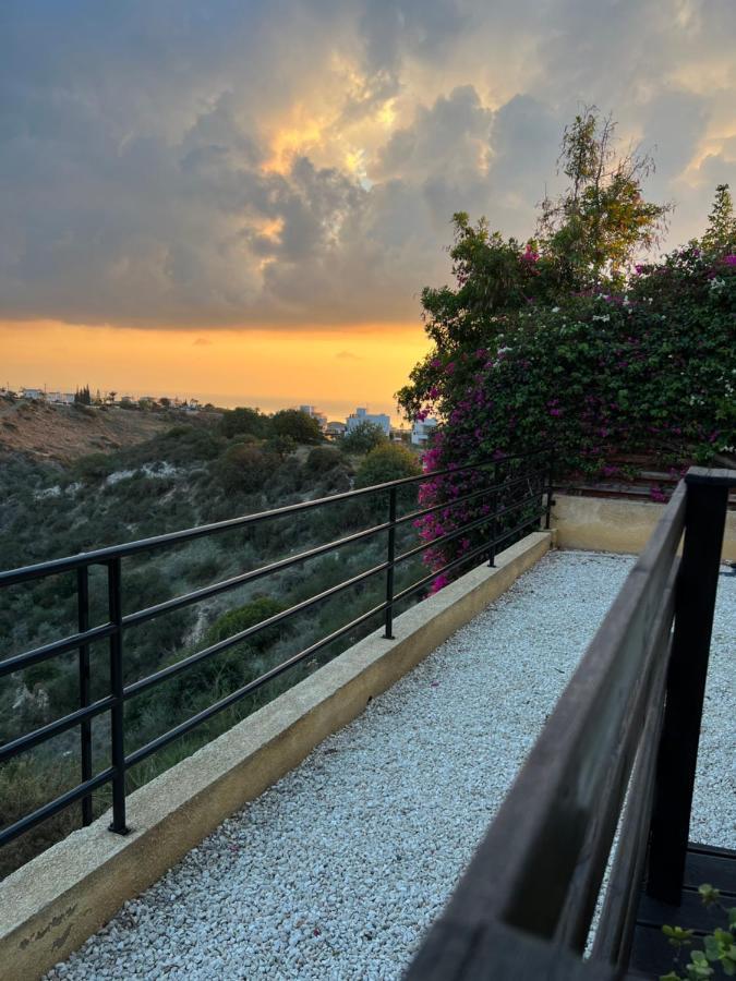Hillview Apartment Peyia Exterior foto