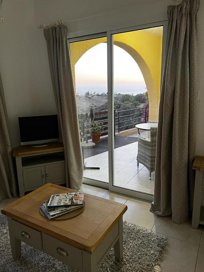 Hillview Apartment Peyia Exterior foto
